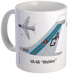 Delphic likovna umjetnost VA-66 Waldos A-7 Corsair II šalica sa besplatnom personalizacijom